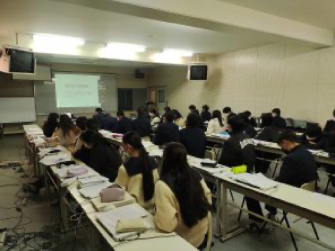 池田学园池田高中--SSH(超级科学高中)：举行英语发表会